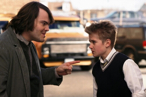 영화 '스쿨 오브 락' 주연배우 잭 블랙(왼쪽)과 드러머 프레디 존스 역의 케빈 클라크 [연예매체 데드라인]